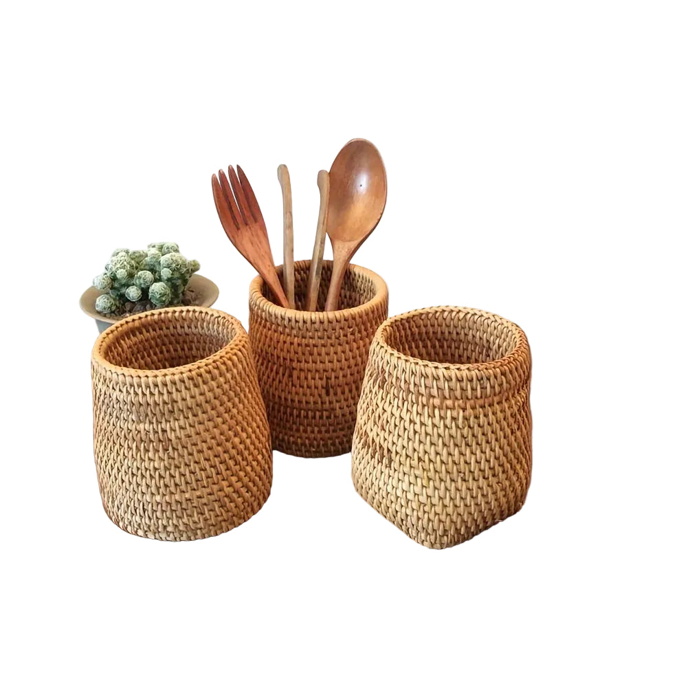 Handvävd rottingkorg för kökets alla skatter