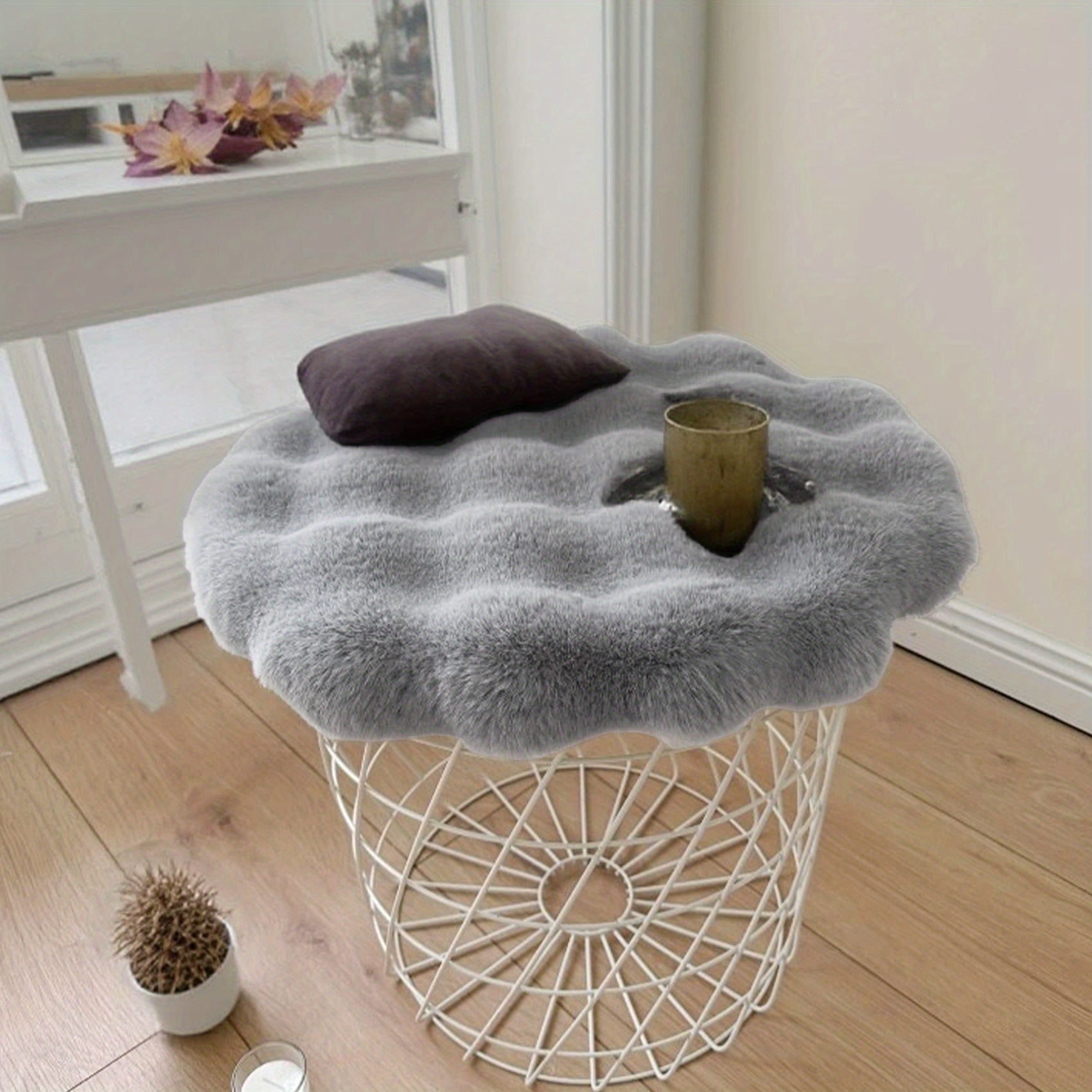 Fluffig Rund Plyschkudde – Självvärmande Komfort för Hem & Husdjur