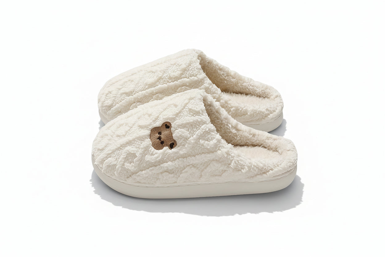 Varma Björntofflor – Fluffig komfort med halkfri sula