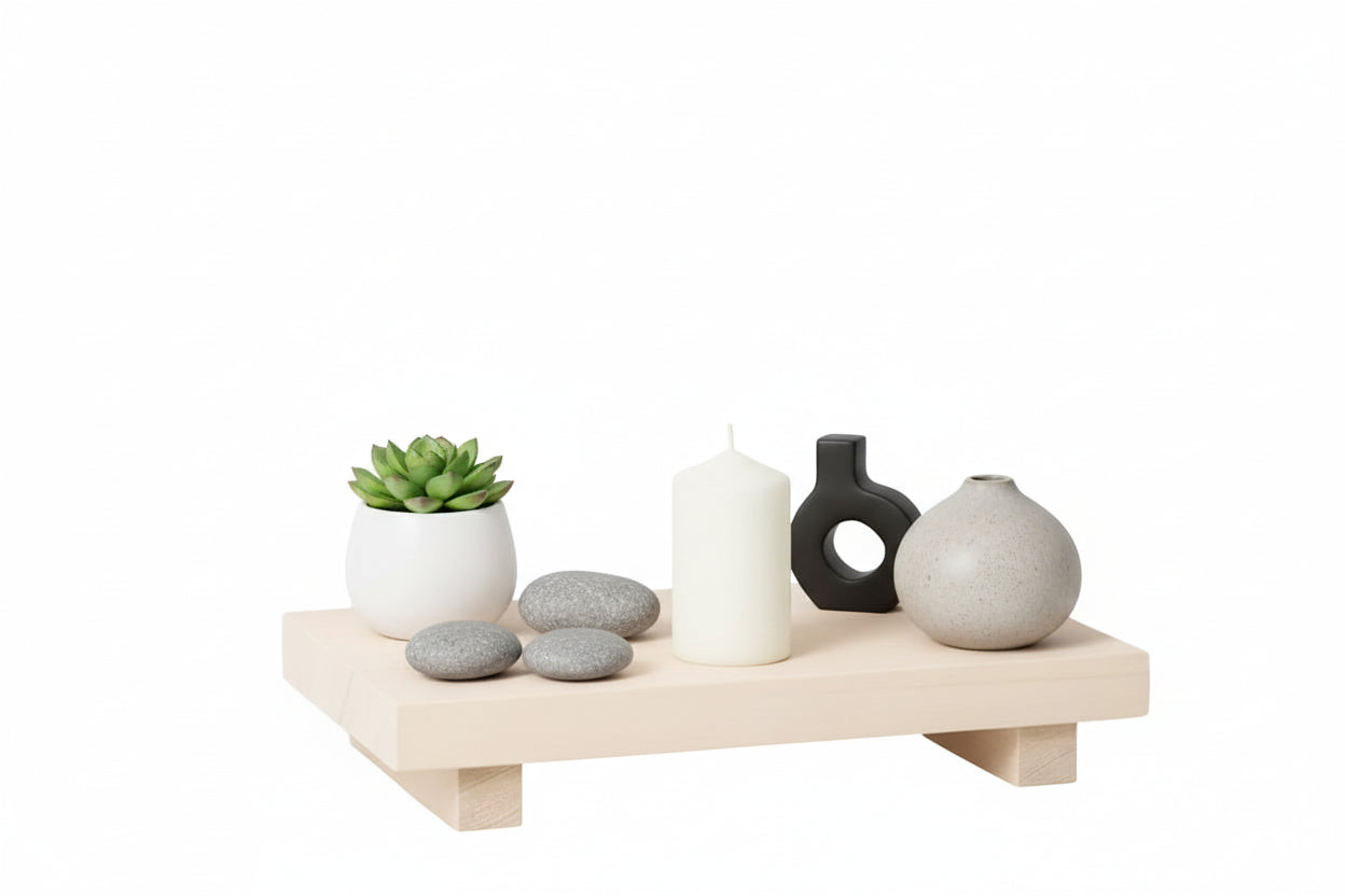 Ljus Träbricka i Naturmaterial – Stilren & Mångsidig