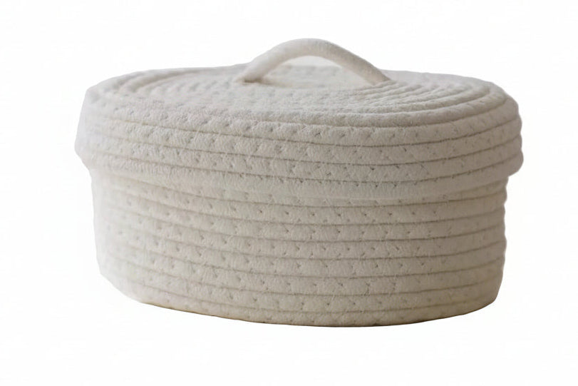 Vit Dammfri förvaringskorg i flätad bomull med lock