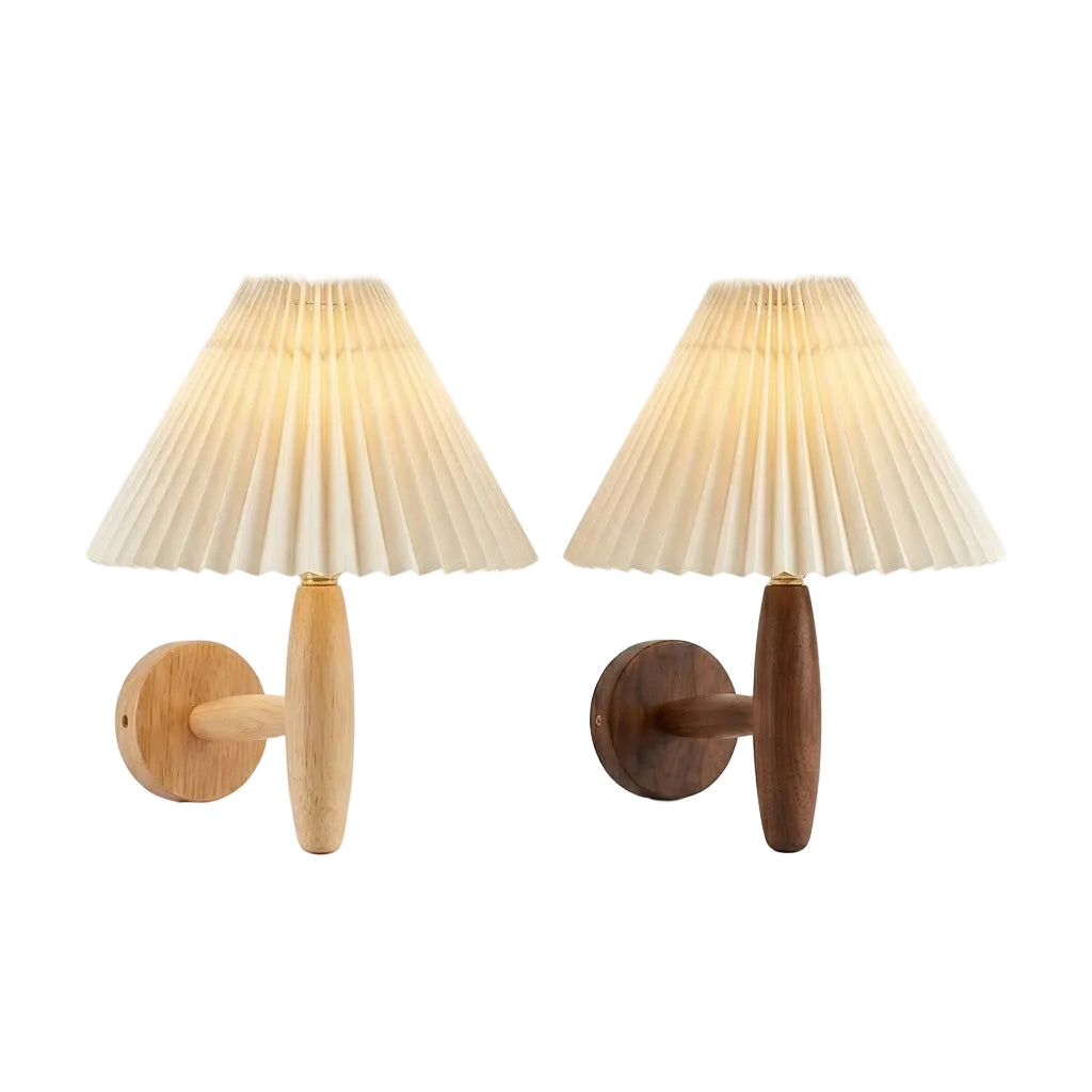 Tidlös Nordisk Vägglampa med Plisserad Skärm i Trä