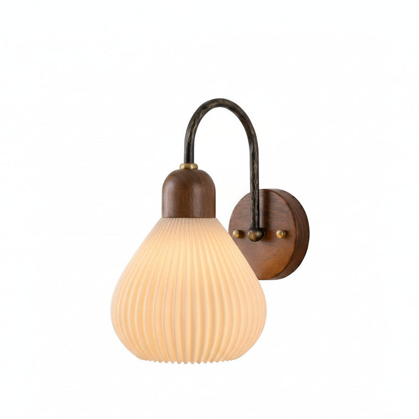 Elegant Svanhalslampa i Valnöt – Klassisk Retrodesign
